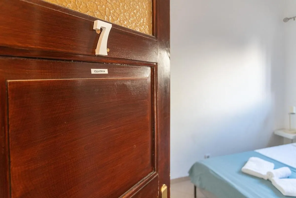 Blife Salinya Private Rooms At N125 Olhão