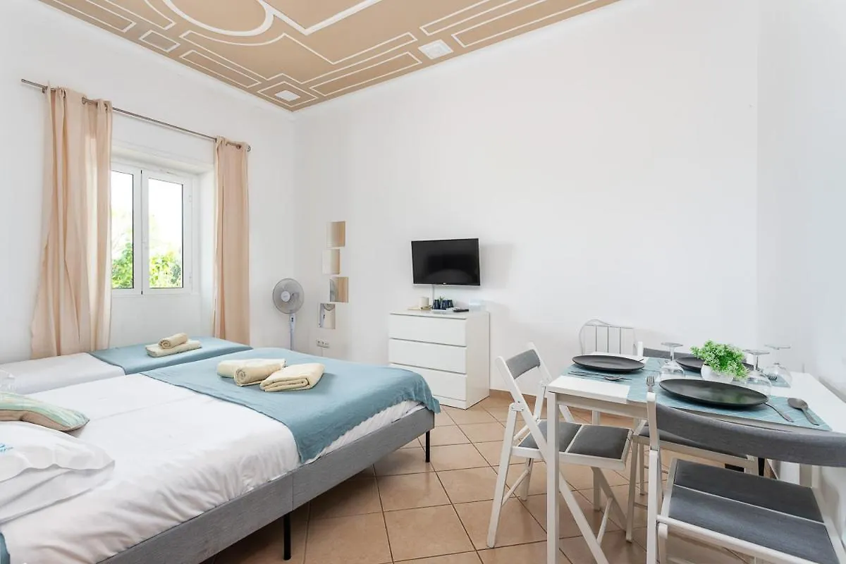 Blife Salinya Private Rooms At N125 Olhao 0*,