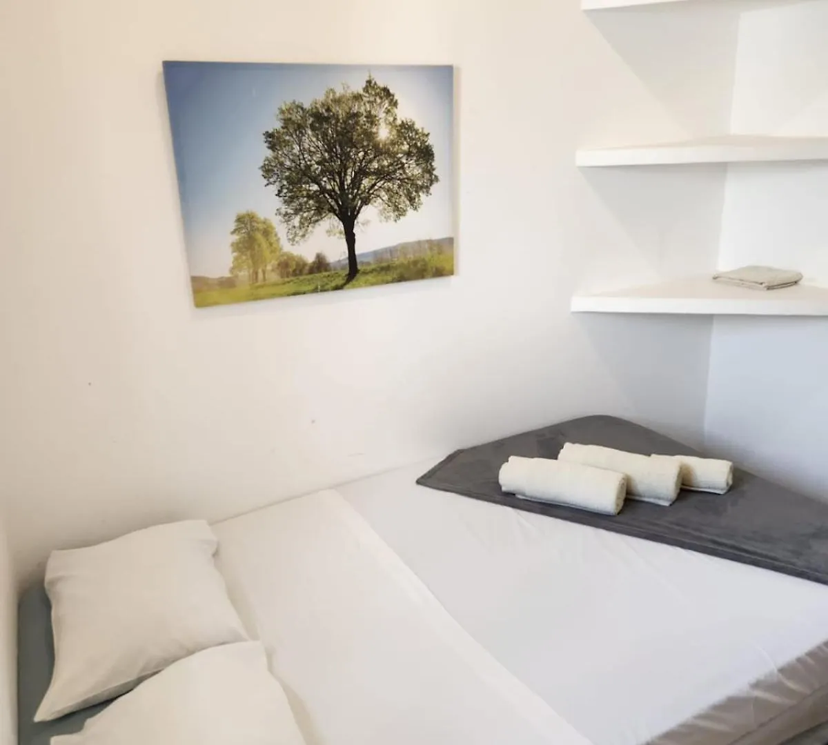 Blife Salinya Private Rooms At N125 Olhão 0*,